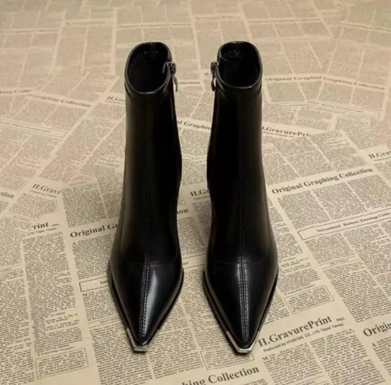 Black PU Ankle Boots – French Retro Pointed Toe High Heel Chelsea Boots with Metal Detail